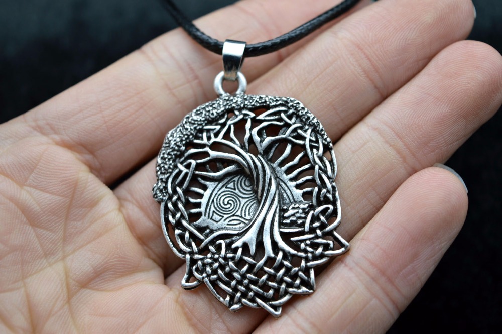 Ethnic Fashion World - Sóc Cây Cổ Họ Cây Slav
