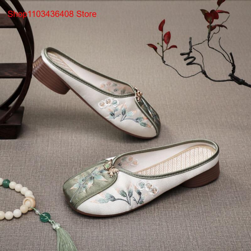 New Embroidered Slippers for H - đánh giá và giá Ethnic Fashion In