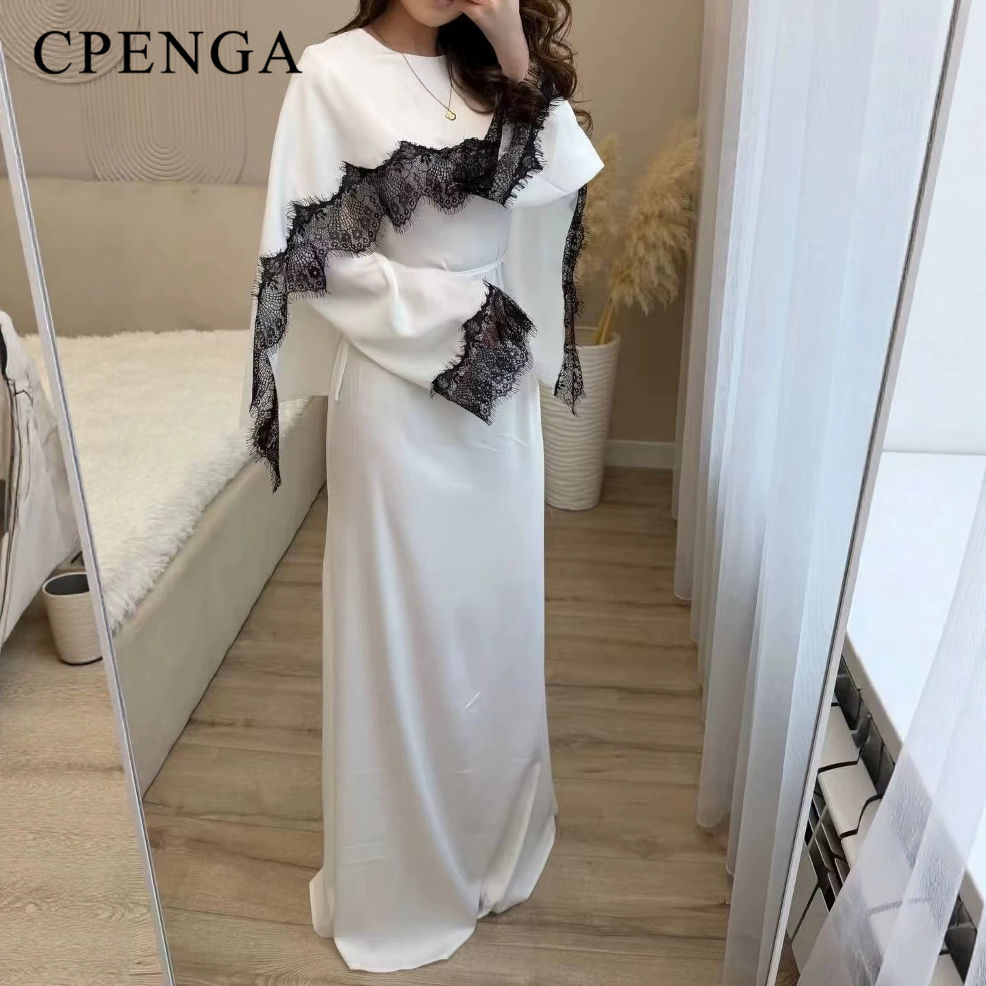 Luxury Dubai Abaya with Lace S - đánh giá và giá Abaya Modest Wear